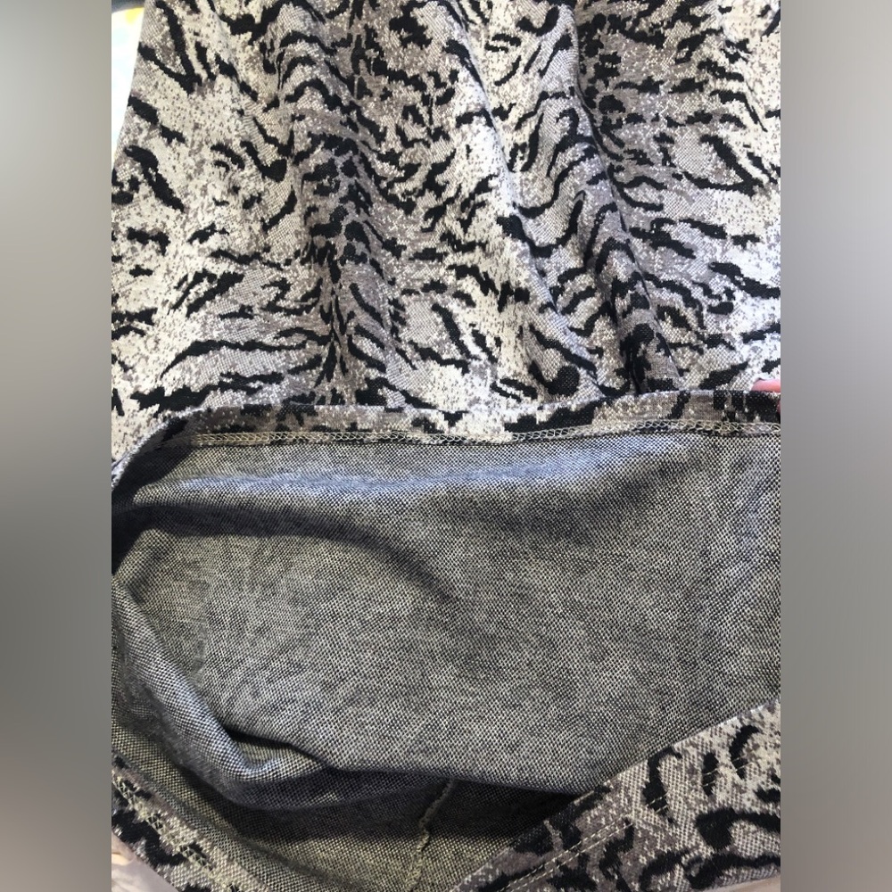 Zara Animal Print Long Sleeve Bodycon Midi Dress size Small black tan - Picture 9 of 10